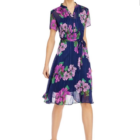 Nanette Lepore Dresses & Skirts - Nannette Lepore short sleeve floral blue dress